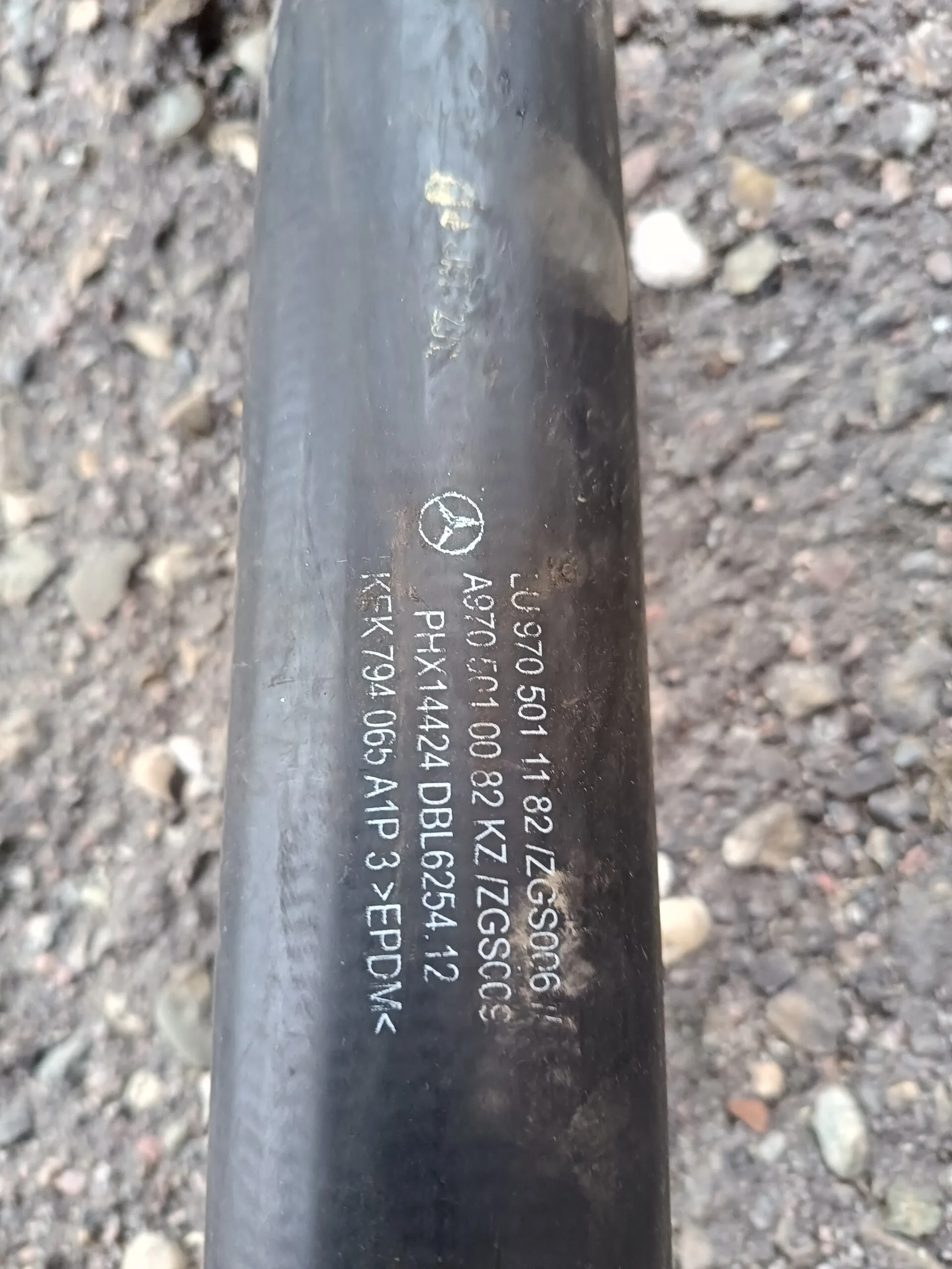 патрубок радиатора Мерседес-Бенц Атего  A9705010082