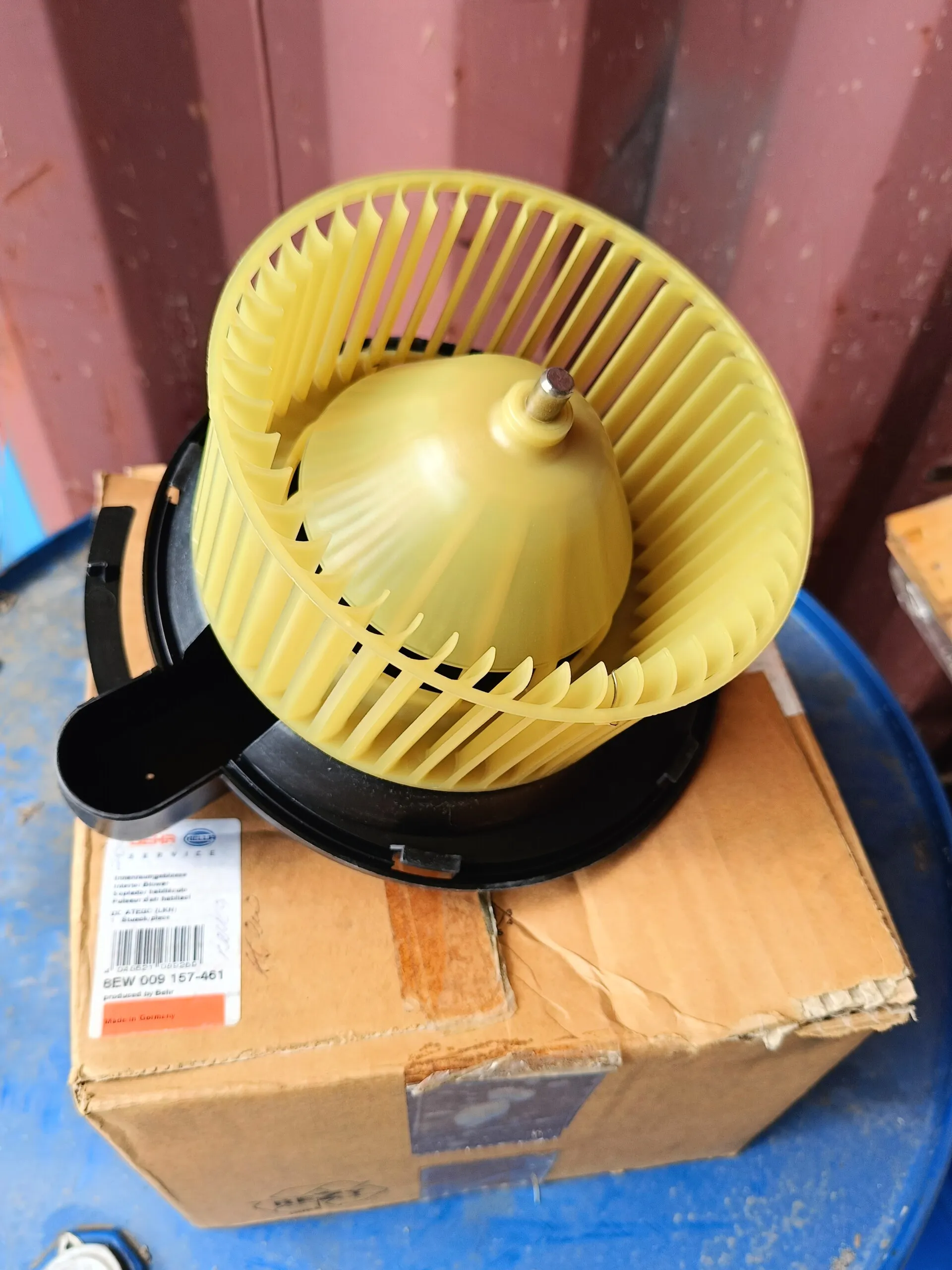 Электродвигатель отопителя с вентилятором Мерседес-Бенц Атего