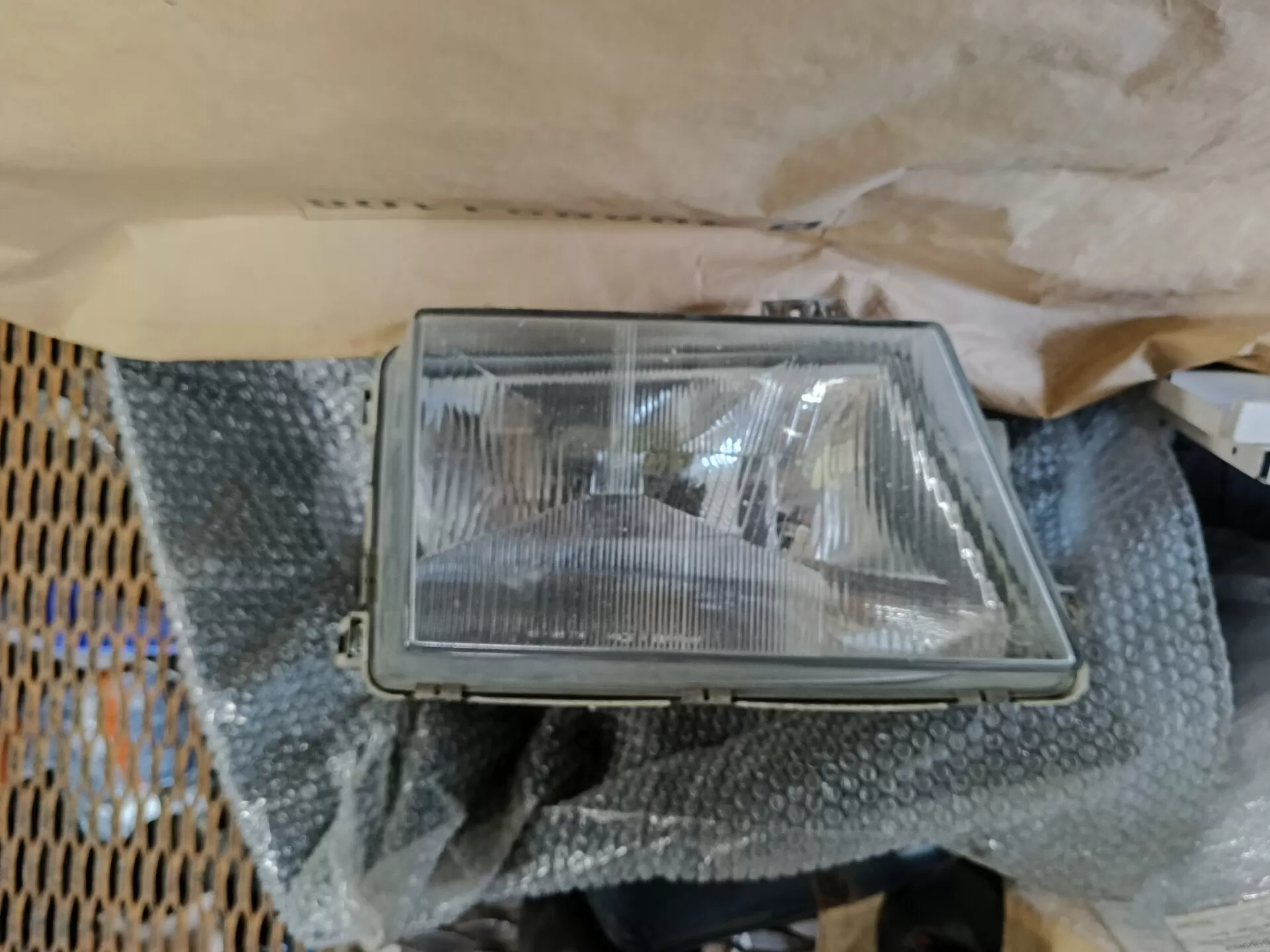 фара правая/левая Mercedes-Benz Vario