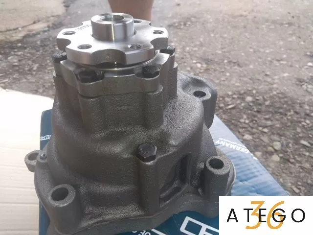 Насос водяной для комбайна двигателя OM366/OM366LA